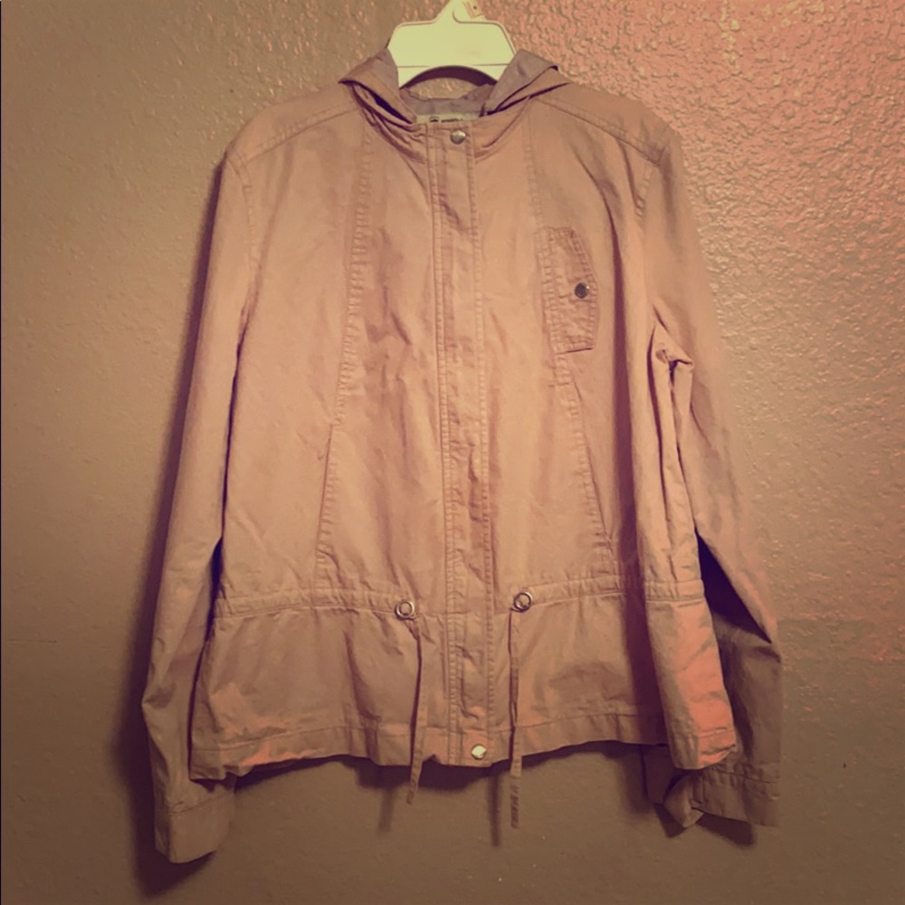 Light pick jacket.